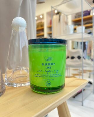 New scented candles just hit the door of 1.4.U. Visit us for more. 🔋

#conceptstore #scentedcandle #candle #scented #new #newarrivals #home #casa #luxuryhome #blueberry #lime #wow #newin