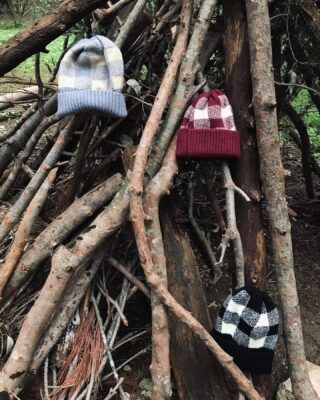 The Bodmin beanie. 🪵

#accessories #gift #gifts #newyeargift #fashion #winter #forest #nature #warm #colors #wood #style