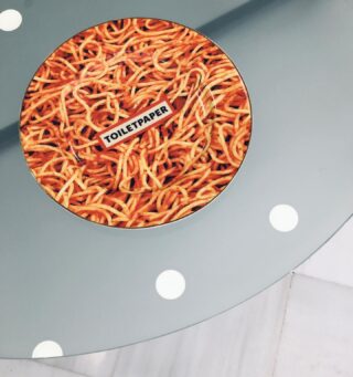 Lunch break. 🍝

#toiletpapermagazine #seletti #conceptstore #store #plate #spaghetti #toiletpaper #art #design