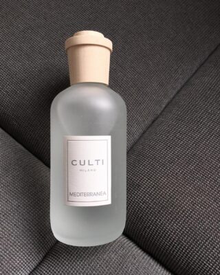 Refresh every favorite space with a special fragrance. 🍋

#cultimilano #culti #cultimediterranea #mediterranea #home #casa #homefragrance #diffuser #diffusers #fragrance #luxuryhome #conceptstore