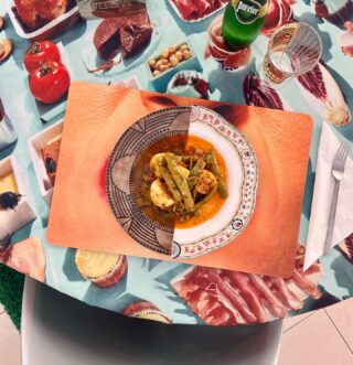 Sunday lunch. Seletti available at 1.4.U. 🍴

#seletti #sunday #hybridlovers #hybridtableware #sundaylunch #home #casa #design #conceptstore #toiletpapermagazine #art #artdelatable